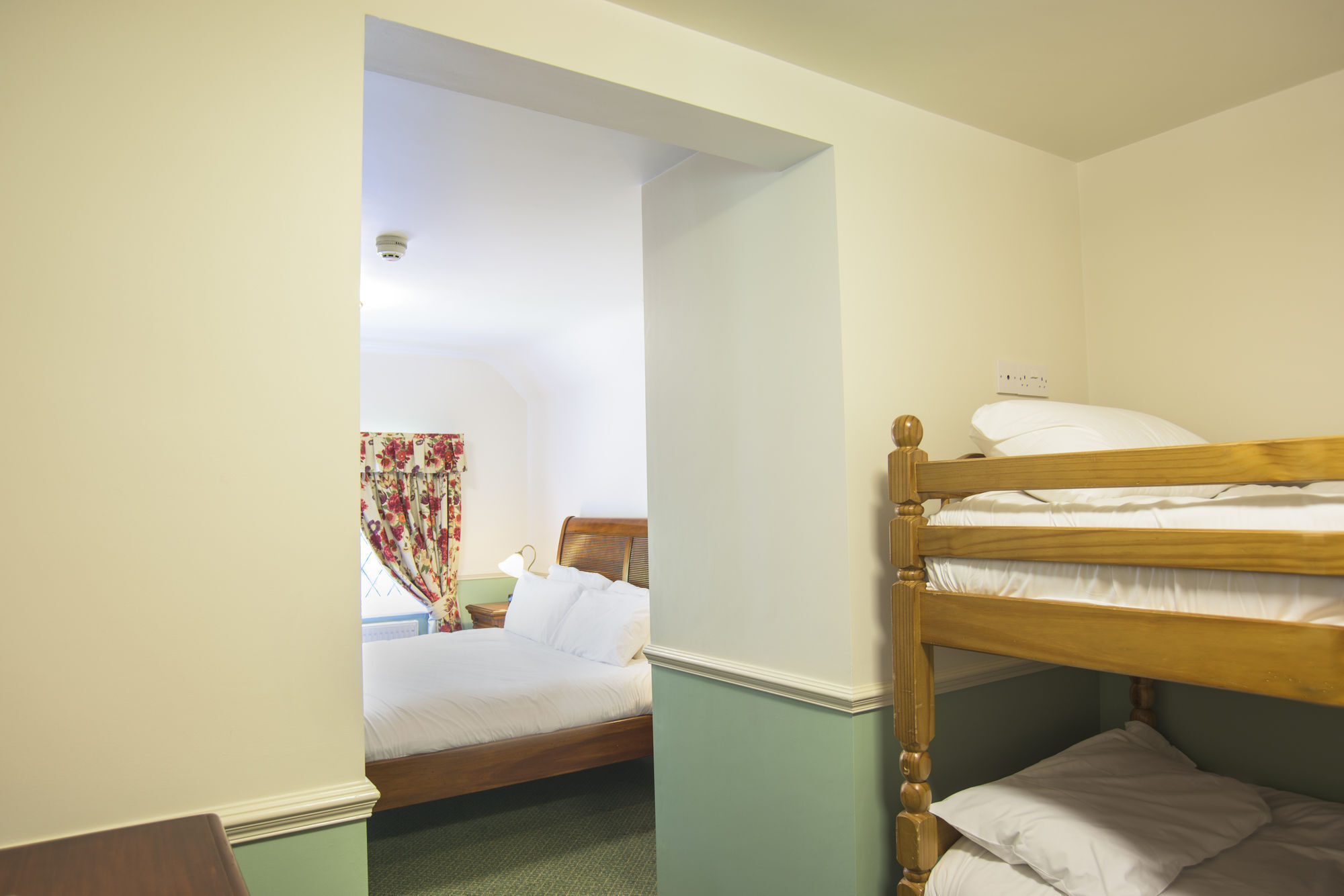 Newby Bridge Hotel Extérieur photo